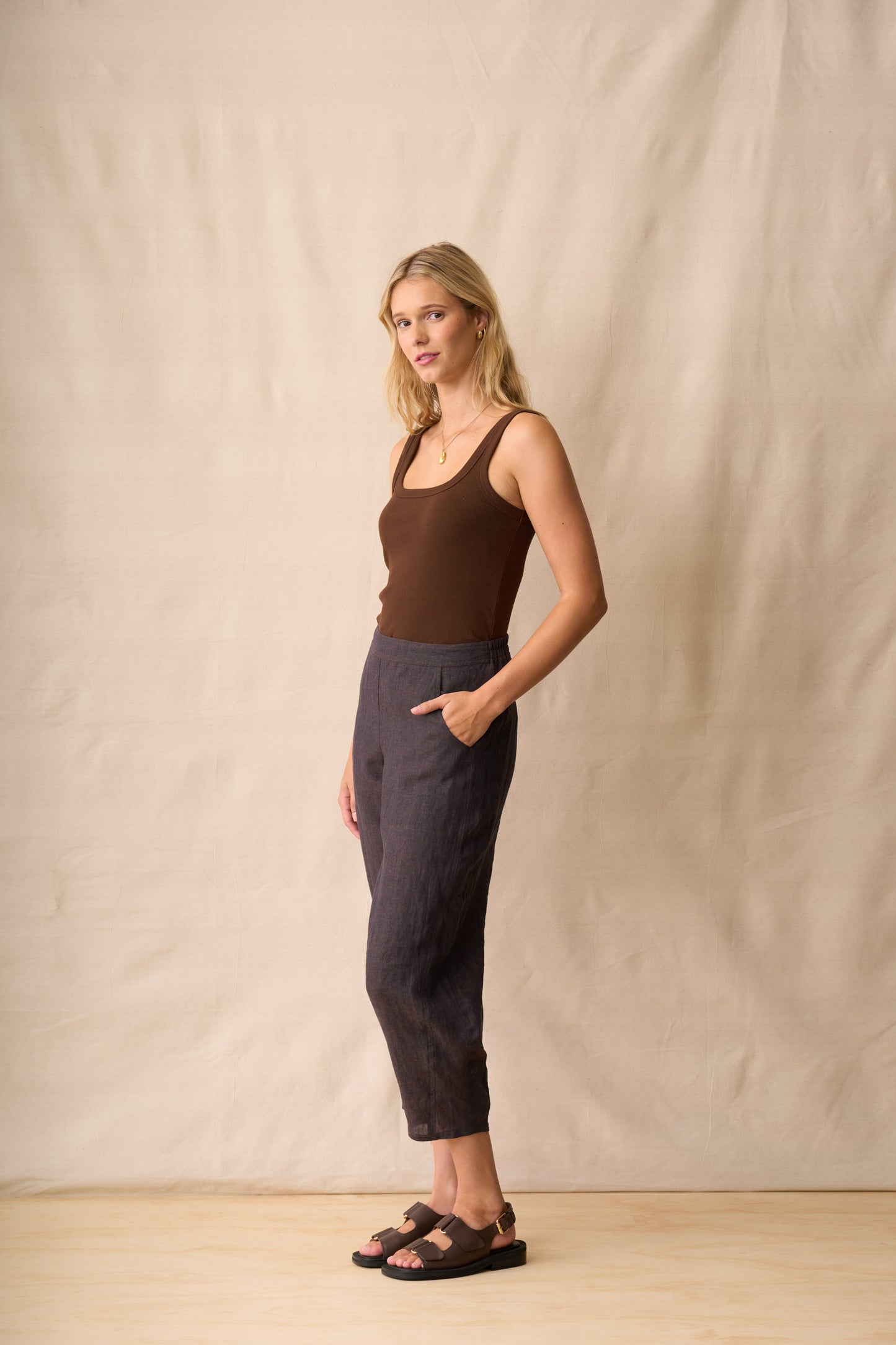 Neris Noah Square Neck Tank - Carob