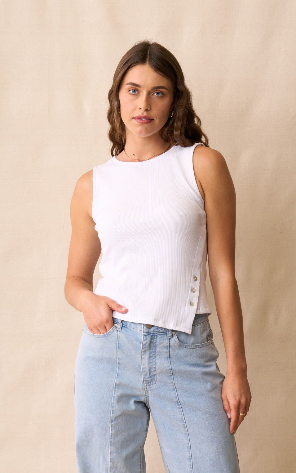 Neris Noah Side Button Tank - White