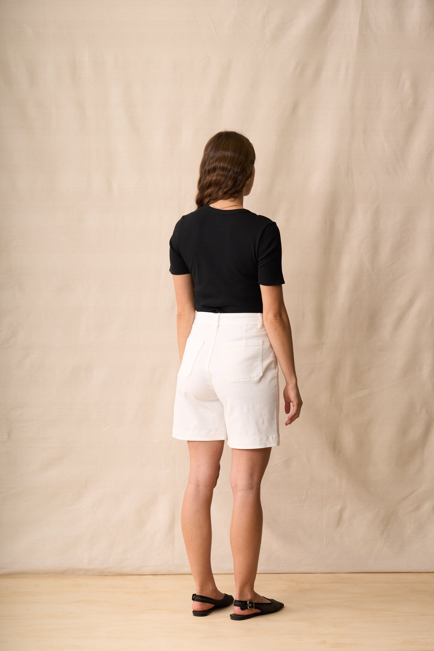 Neris Noah V Neck Tee - Black