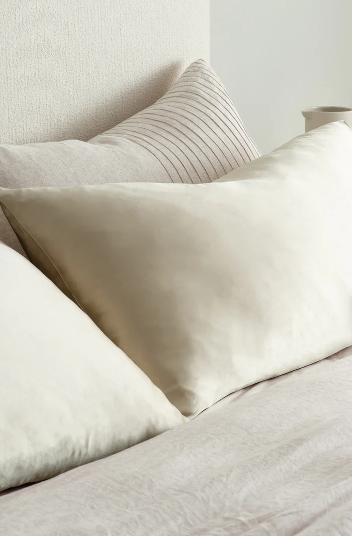 Bianca Lorenne Silk Pillowcase (5 colours available)