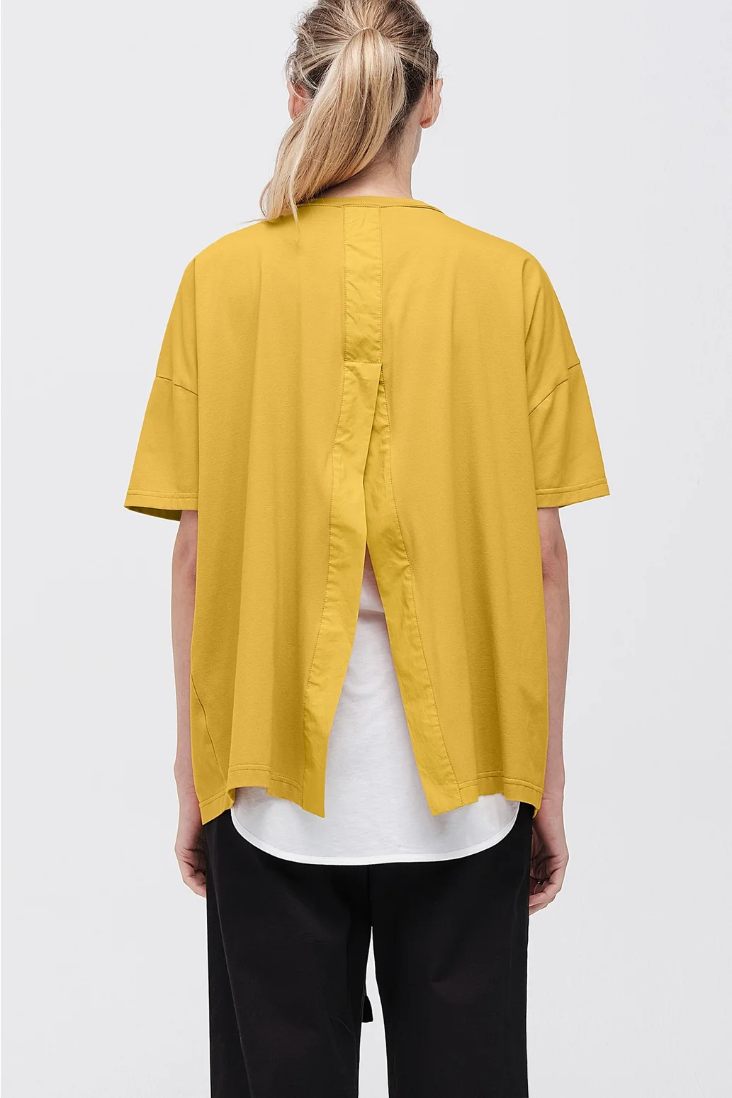 Taylor Split Back Module Tee - Sulphur