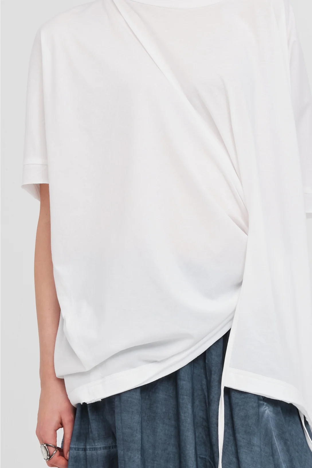 Taylor Tied Faction Tee - Ivory/Ivory