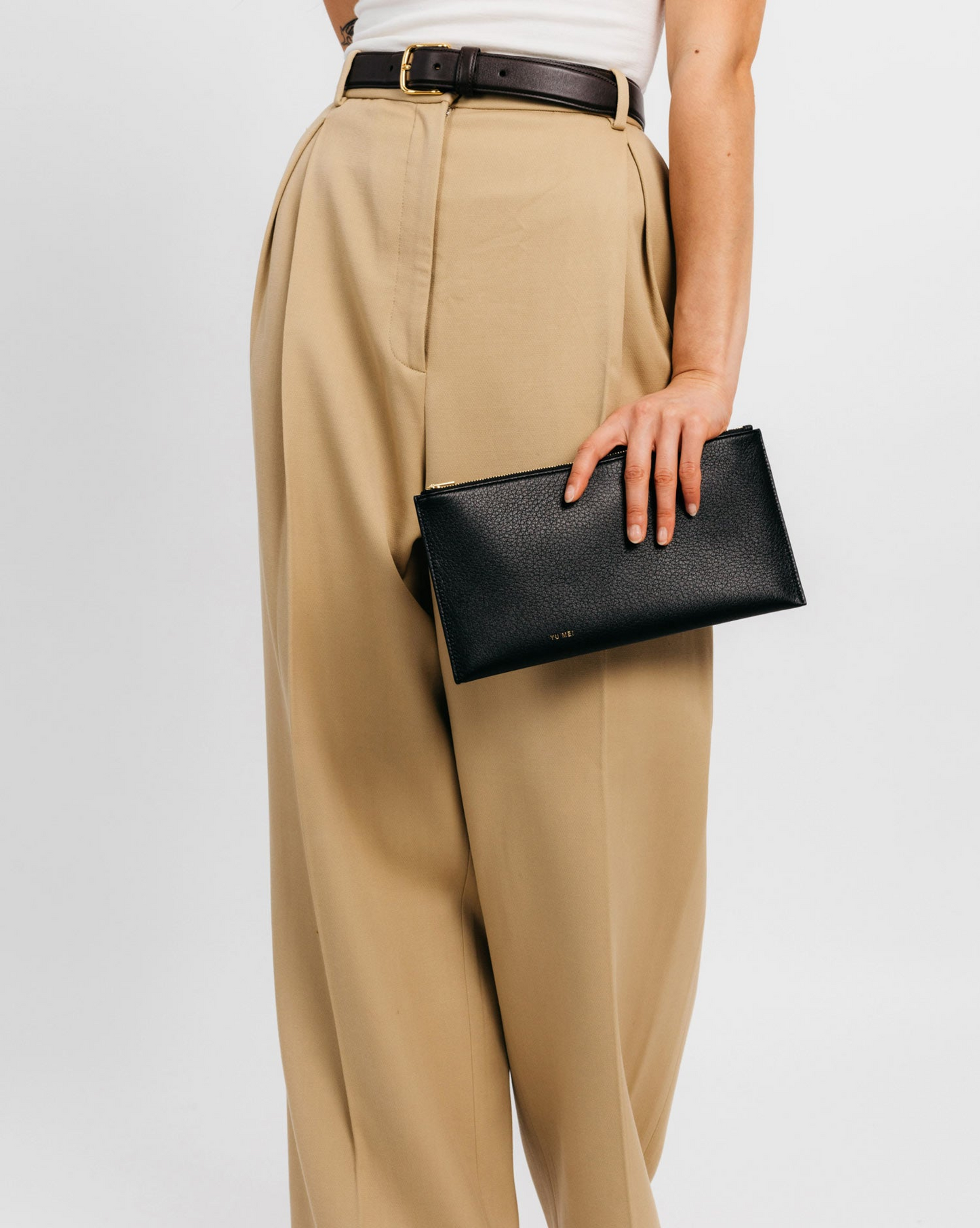 Yu Mei Adrian Envelope Clutch - Black