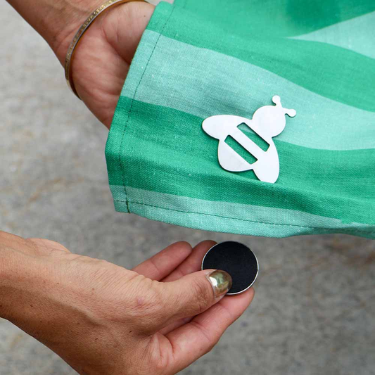 Annabel Trends Magnetic Tablecloth Weights 4 pcs - Bee