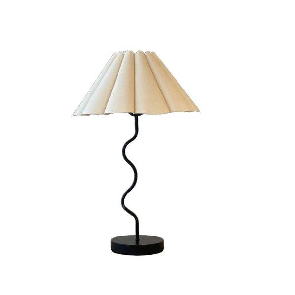 Capulet Wavy Table Lamp - Black