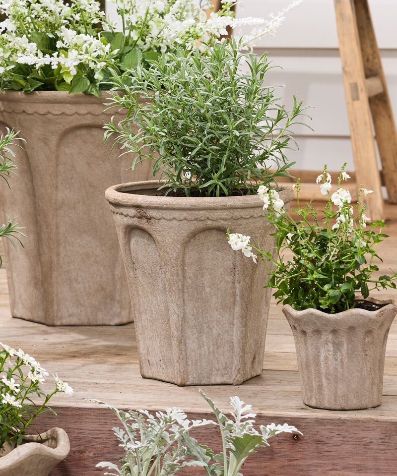 French Country Terra Arc Planter - Medium