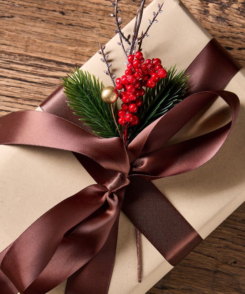 French Country Festive Sprig 4pc