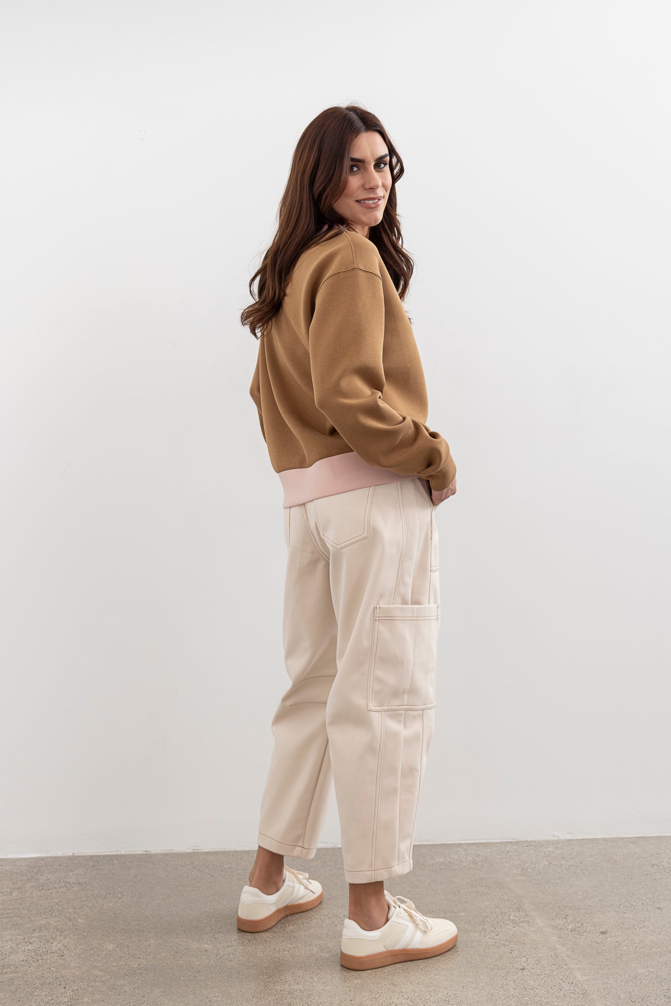 Mi Moso Band Logo Sweat - Brown/Pink