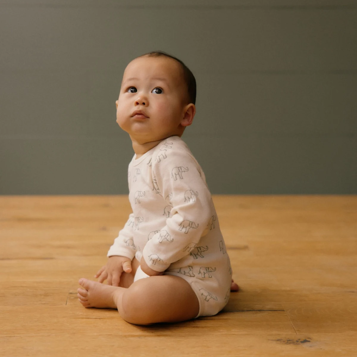 Nature Baby Long Sleeve Bodysuit - Elephant Print