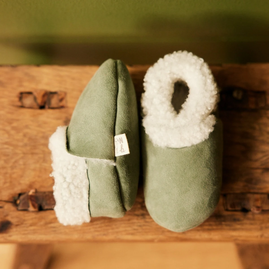 Nature Baby Lamskin Booties - Lily Pad