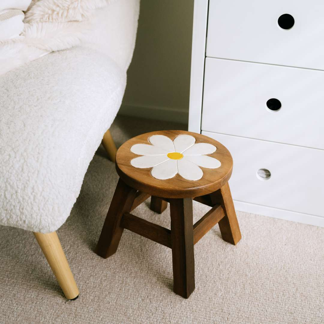 Barron Wooden Kids Stool – White Daisy