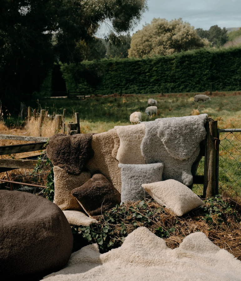 MM Linen NZ Short Wool Sheepskin Rug - Pebble