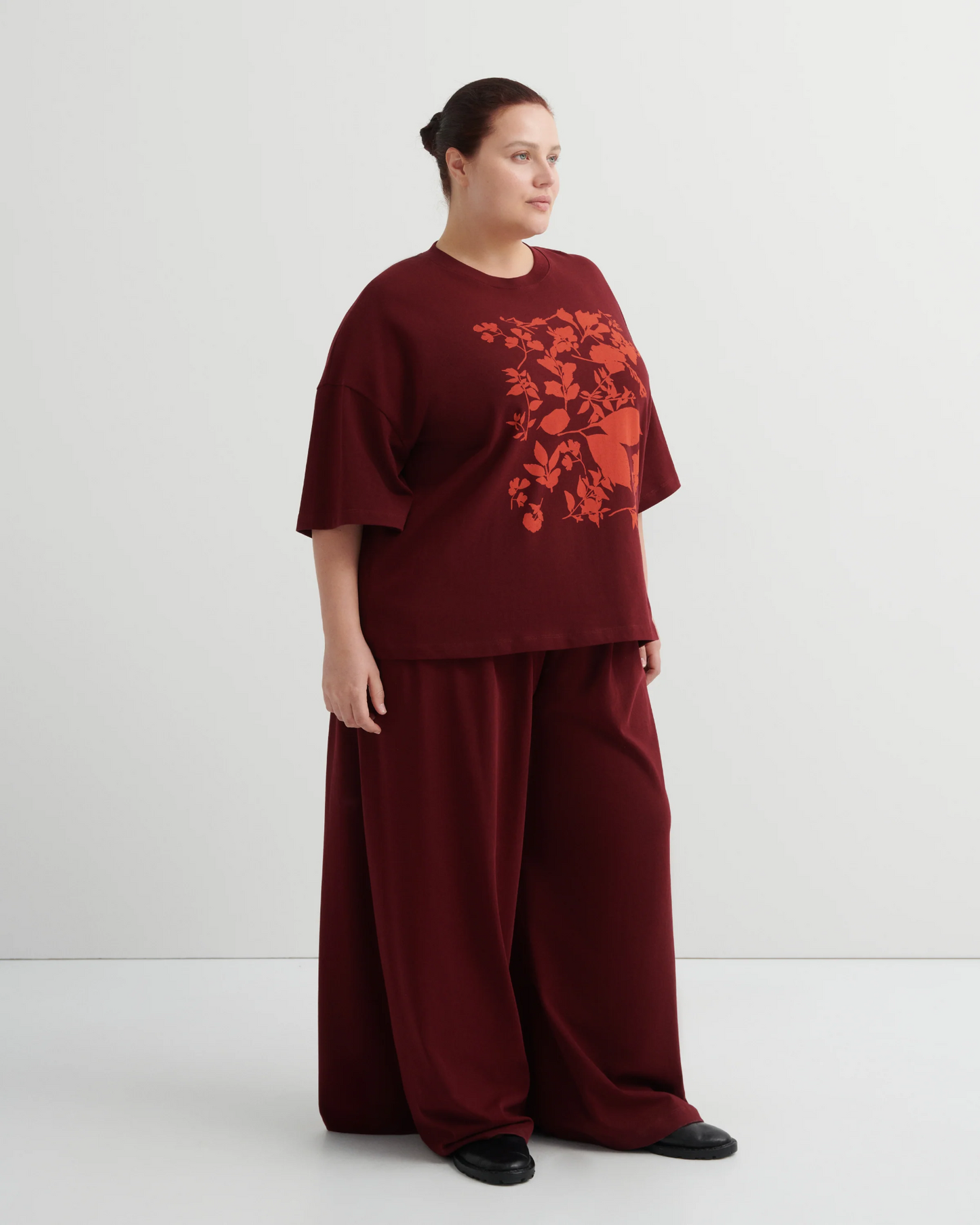 Kowtow Stencil Tee - Maroon