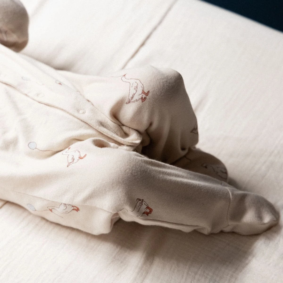 Nature Baby Stretch & Grow - Goose Lullaby Print
