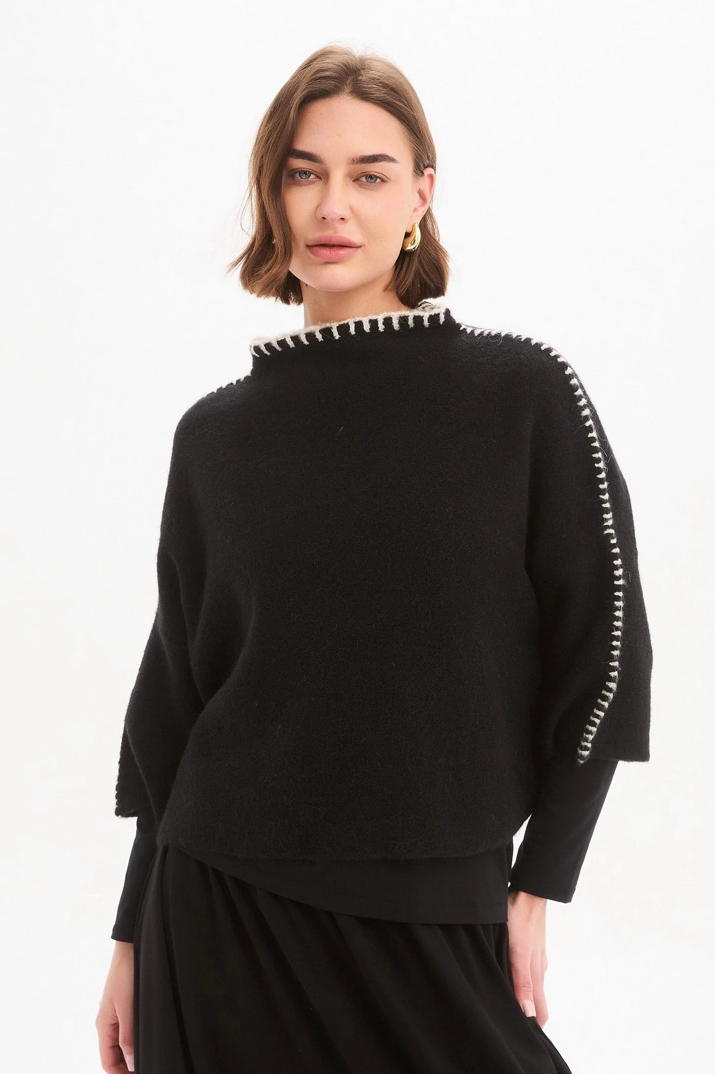 Tirelli Contrast Stitch Detail Knit - Black