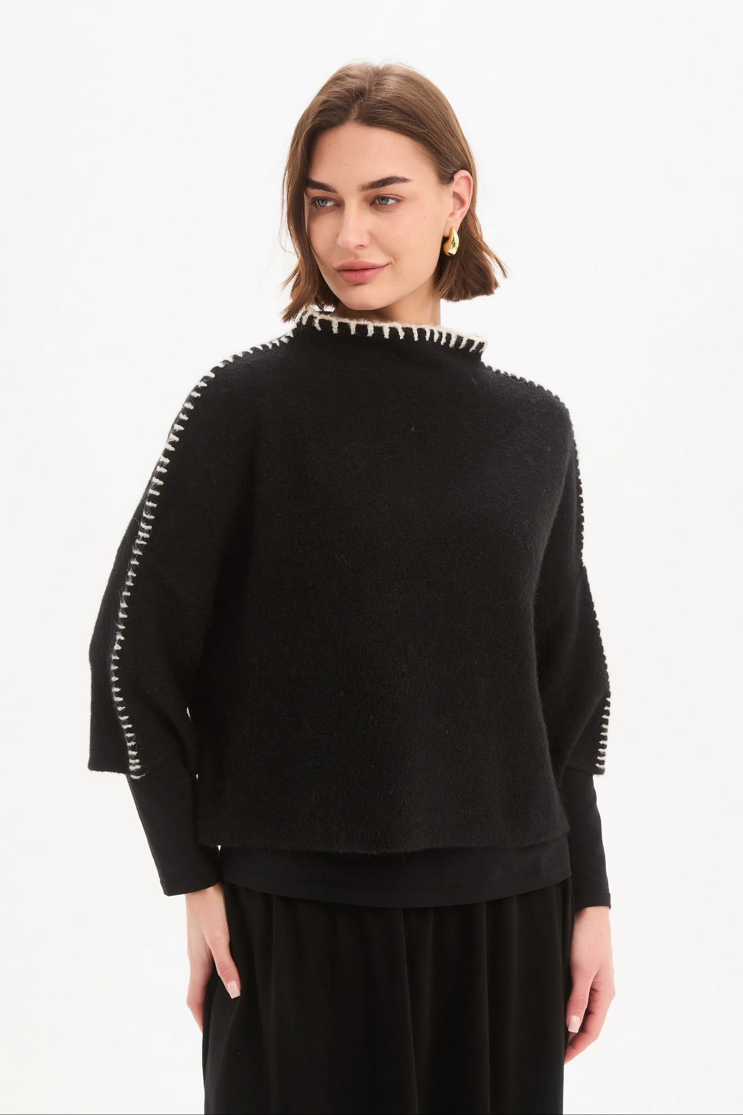 Tirelli Contrast Stitch Detail Knit - Black