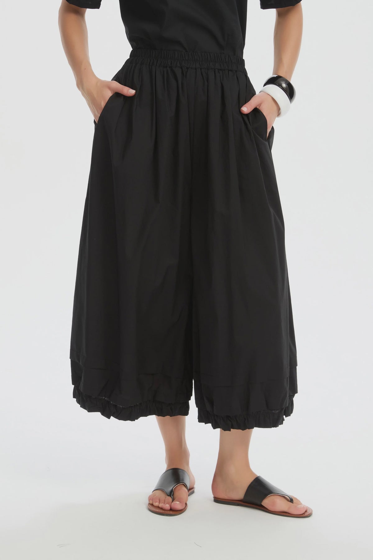 Tirelli Ruffle Cuff Poplin Pant - Black