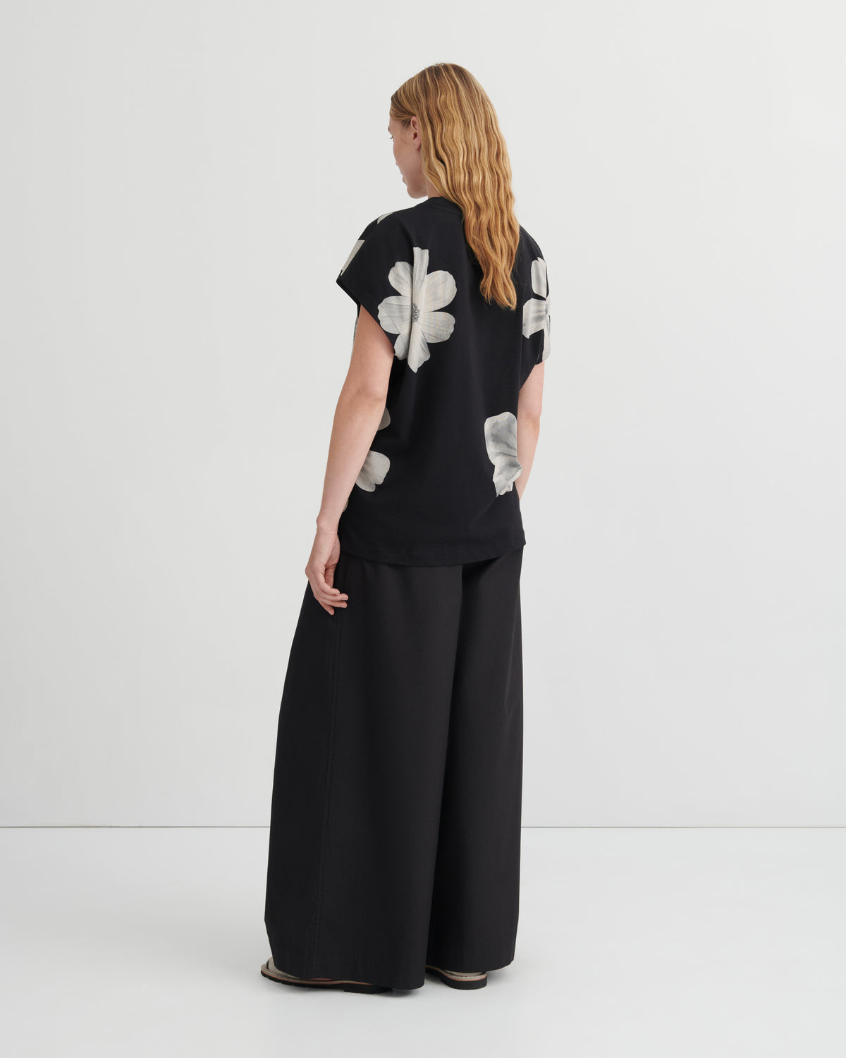 Kowtow Geometry Tee - Monochrome Floral