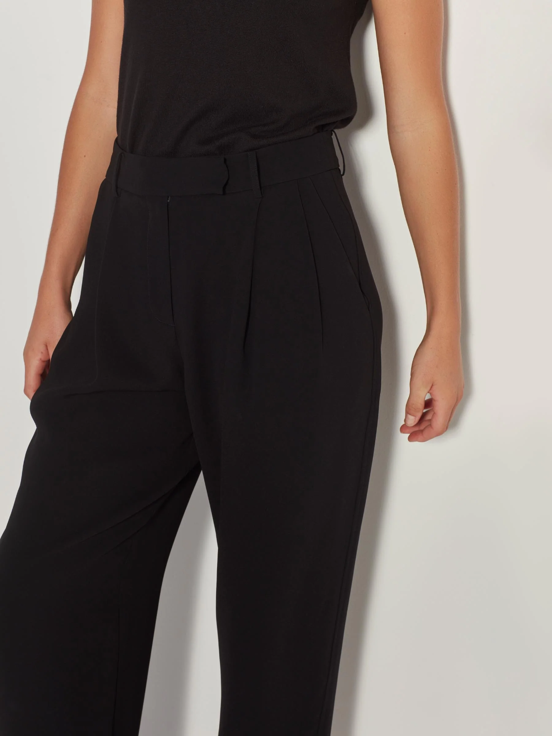Juliette Hogan Boyfriend Pant - Black