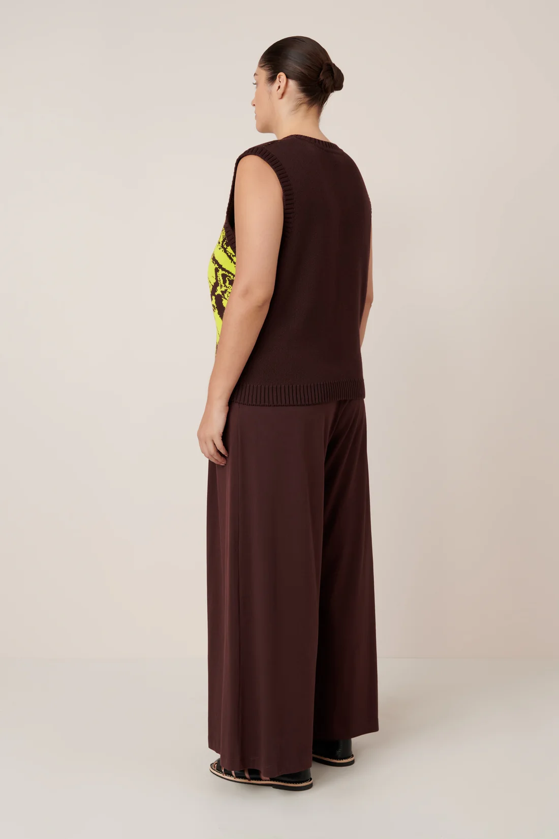 Kowtow Wingspan Vest - Mahogany